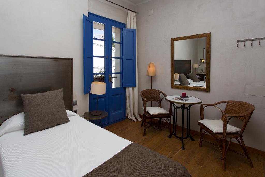 Hostal de la Plaça Cabrils Exterior foto